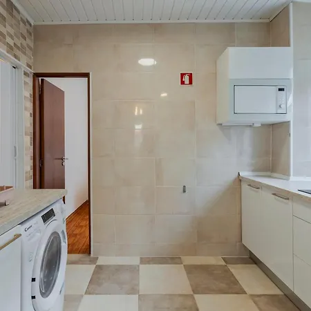 House By The Sea * Setúbal