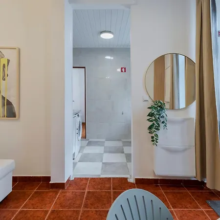 House By The Sea * Setúbal