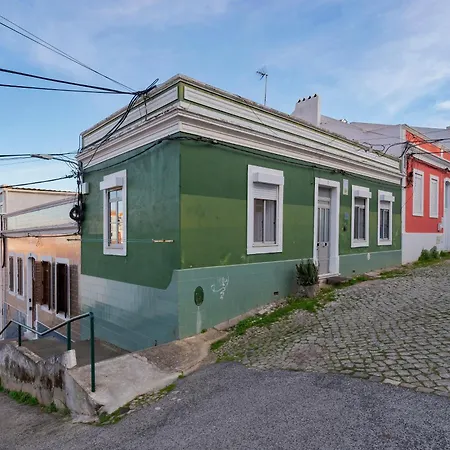 House By The Sea * Setúbal